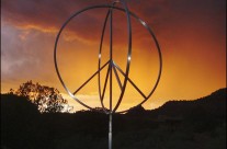 sculpture.peace.stainless1