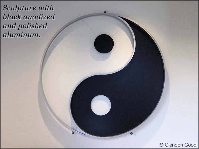 sculpture.yin.yang1