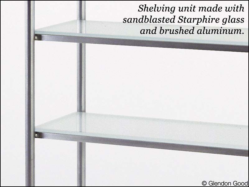 shelving.amon.glass.aluminum.3x4det
