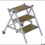 step.ladder.aluminum.wood