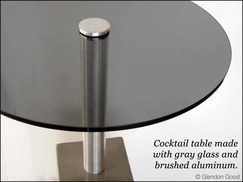 table.glass.concrete.dg1