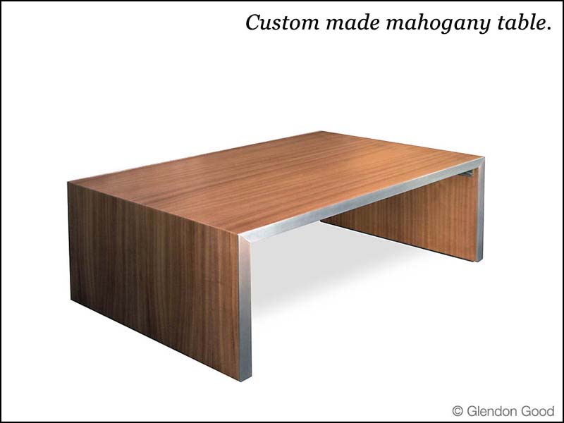 table.mahogany.dg1